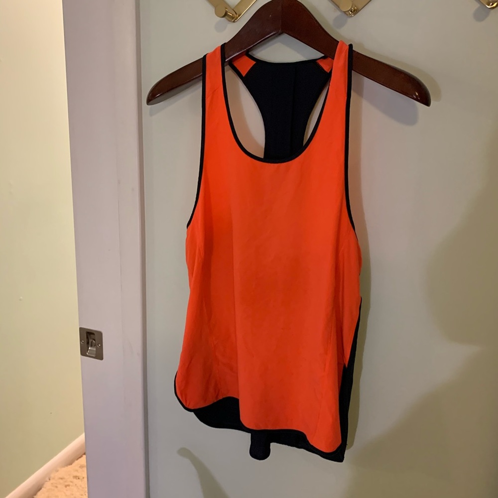 Lululemon tank